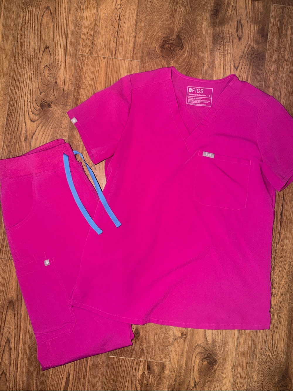 Figs Women Hot Pink V-Neck Scrub Set with Blue Drawstrings